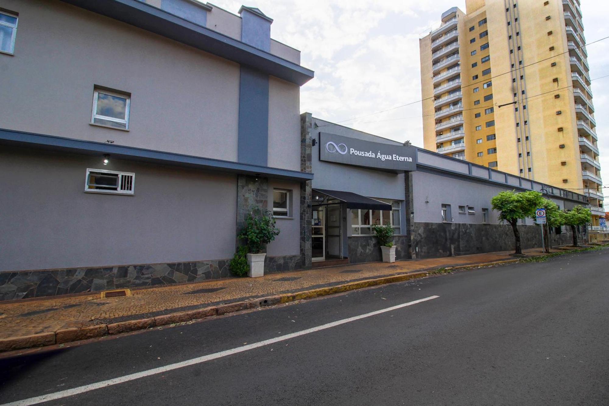 Pousada Agua Eterna - Proximo Ao Museu De Cera, Hot Beach E Thermas Dos Laranjais Olimpia Exterior photo